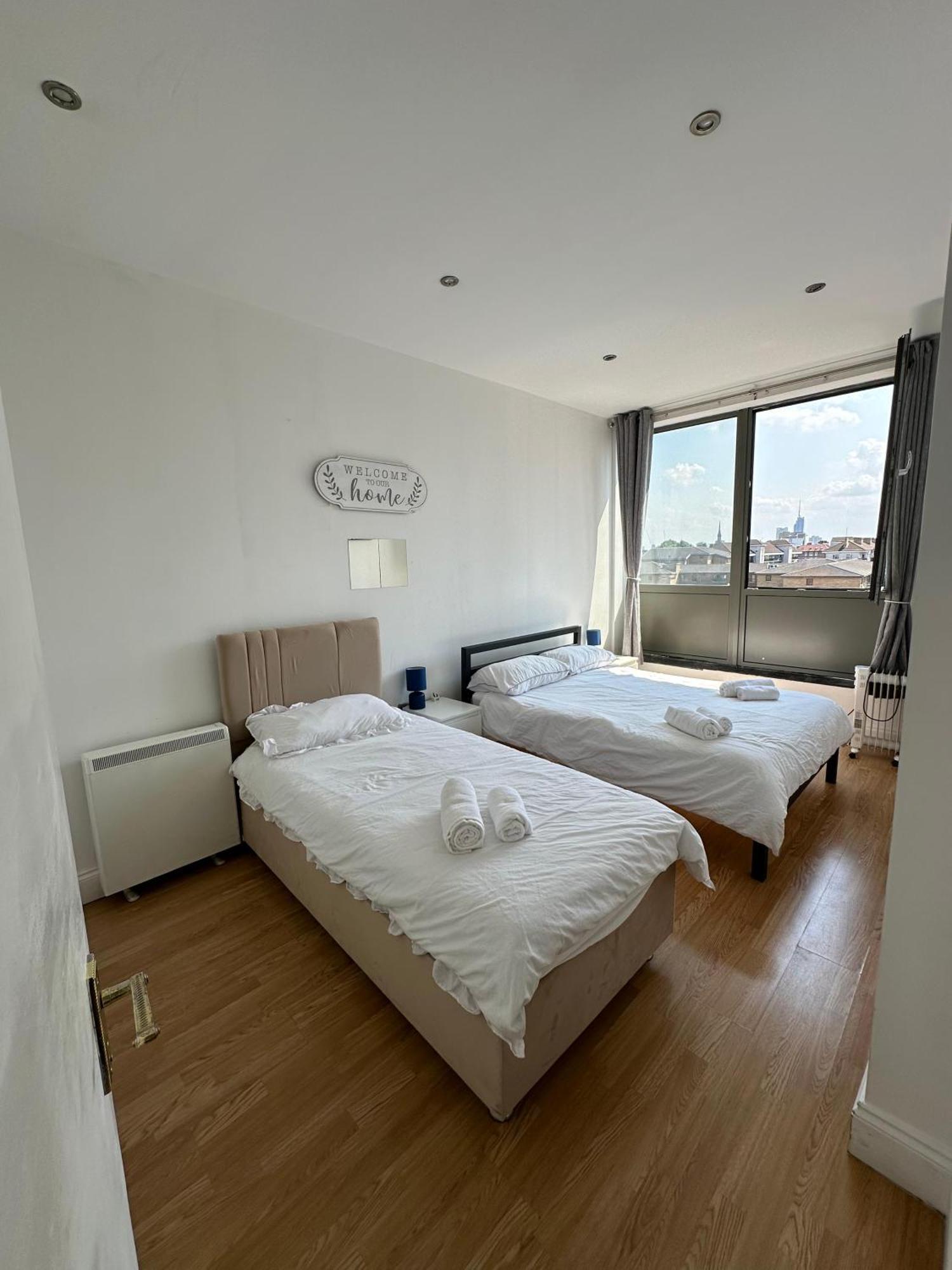 Cosy Entire Flat In Whitechapel Apartment ลอนดอน ภายนอก รูปภาพ